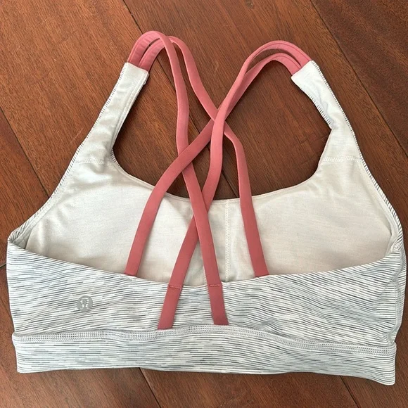 Lululemon bra - Picture 2 of 3